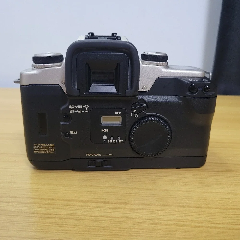 Canon EOS 55 35mm Camera Sigma 70-300mm Date Back Zoom Lens Japan Read